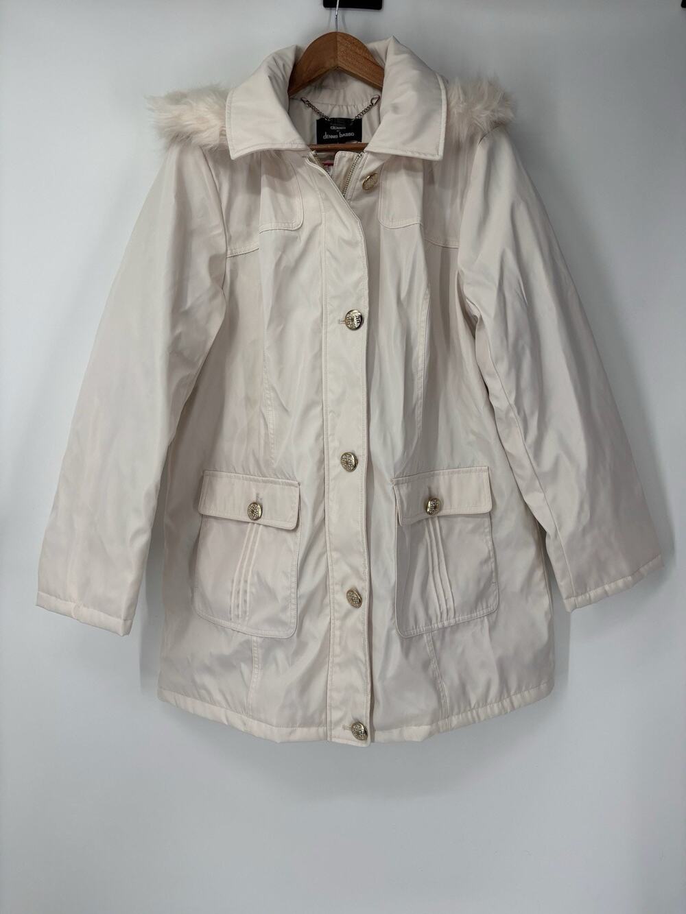 Dennis Basso Ivory Coat Large Deep Pockets Comfy Warm Cozy Waterproof & Hooded